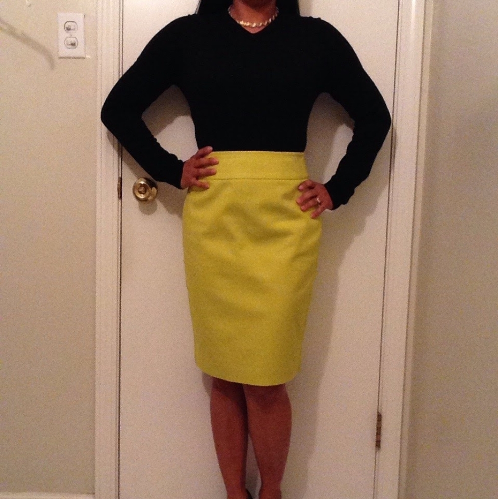 Ann Taylor Lime green/yellow pencil skirt